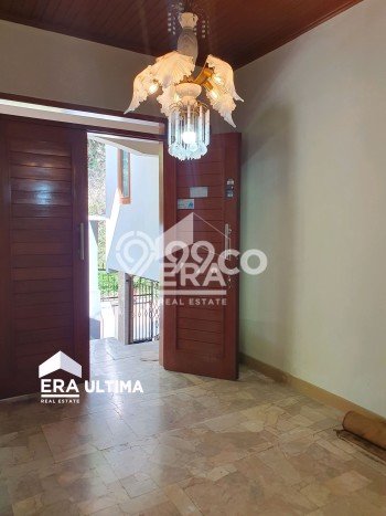 Rumah Sewa Bandung LT 212m2 LB 200m2 Area Cihanjuang Rumah Sewa Bandung LT 212m2 LB 200m2 Area Cihanjuang
