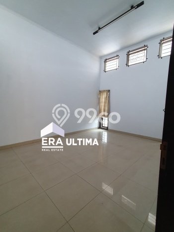 Rumah Bagus Siap Pakai Di Lengkong Luas 300m2 Lokasi Strategis Rumah Bagus Siap Pakai Di Lengkong Luas 300m2 Lokasi Strategis