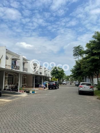 Jual Rumah Mewah Elegan Dengan View Cantik di Green Lake City, Jakarta Barat Jual Rumah Mewah Elegan Dengan View Cantik di Green Lake City, Jakarta Barat