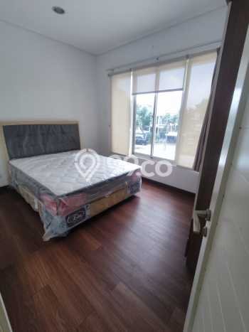 Disewakan! Rumah 4 Kamar Tidur &
4 Kamar Mandi di Pantai Indah Kapuk, Jakarta Utara Disewakan! Rumah 4 Kamar Tidur &
4 Kamar Mandi di Pantai Indah Kapuk, Jakarta Utara
