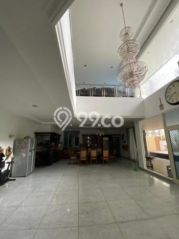 Jual Rumah Mewah Elegan Dengan View Cantik di Puri Indah, Jakarta Barat Jual Rumah Mewah Elegan Dengan View Cantik di Puri Indah, Jakarta Barat