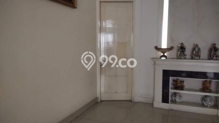 Rumah Elit Modern Tanpa Renovasi di Pluit Jakarta Utara Rumah Elit Modern Tanpa Renovasi di Pluit Jakarta Utara