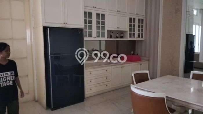 Rumah Elit Modern Tanpa Renovasi di Pluit Jakarta Utara Rumah Elit Modern Tanpa Renovasi di Pluit Jakarta Utara