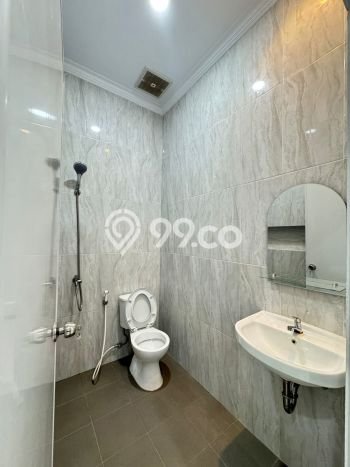 For Sale! Luxury House LT 120m2 Desain Elegan di Muara Karang For Sale! Luxury House LT 120m2 Desain Elegan di Muara Karang