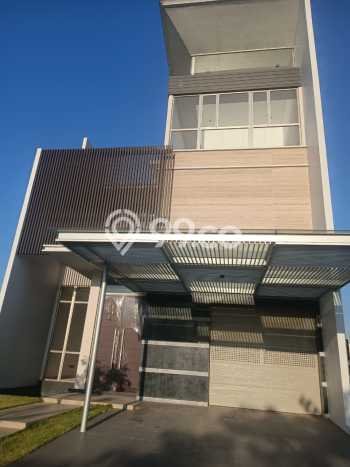 Jual Rumah Mewah Elegan Dengan View Cantik di Pantai Indah Kapuk, Jakarta Utara Jual Rumah Mewah Elegan Dengan View Cantik di Pantai Indah Kapuk, Jakarta Utara