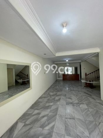 Jarang Ada! Rumah Sewa 4 Kamar Nyaman Siap Huni Muara Karang Jarang Ada! Rumah Sewa 4 Kamar Nyaman Siap Huni Muara Karang
