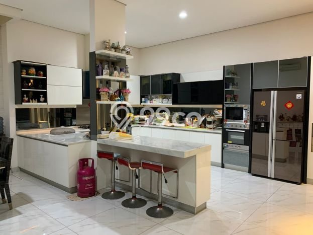 For Sale! Premium House LT 140m2 Desain Modern di Jelambar For Sale! Premium House LT 140m2 Desain Modern di Jelambar