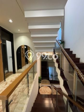 Hunian Elit LB 450m2 Siap Pakai Desain Elegan di Golf Island, Jakarta Utara Hunian Elit LB 450m2 Siap Pakai Desain Elegan di Golf Island, Jakarta Utara