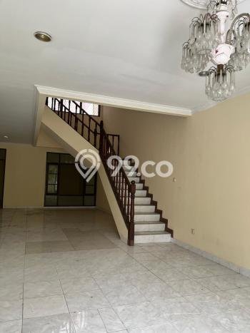 Ready to Use! Premium House LT 161m2 Desain Elegan di Pantai Indah Kapuk Ready to Use! Premium House LT 161m2 Desain Elegan di Pantai Indah Kapuk