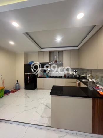 Rumah di Pantai Indah Kapuk, Akses ke Tol, 4 KT, Luas 120m2m² LB 160m2m² Rumah di Pantai Indah Kapuk, Akses ke Tol, 4 KT, Luas 120m2m² LB 160m2m²