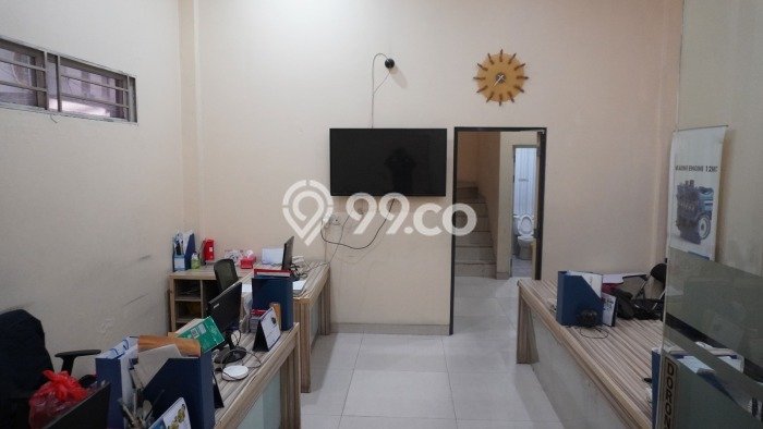 Gudang Disewa di Jakarta Utara dengan LB 1760m2 Area Komersial Ramai Gudang Disewa di Jakarta Utara dengan LB 1760m2 Area Komersial Ramai
