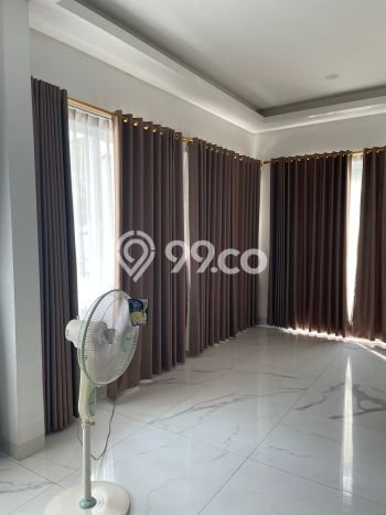 Rumah Elit LB 330m2 Siap Pakai Desain Elegan di Daan Mogot, Jakarta Barat Rumah Elit LB 330m2 Siap Pakai Desain Elegan di Daan Mogot, Jakarta Barat