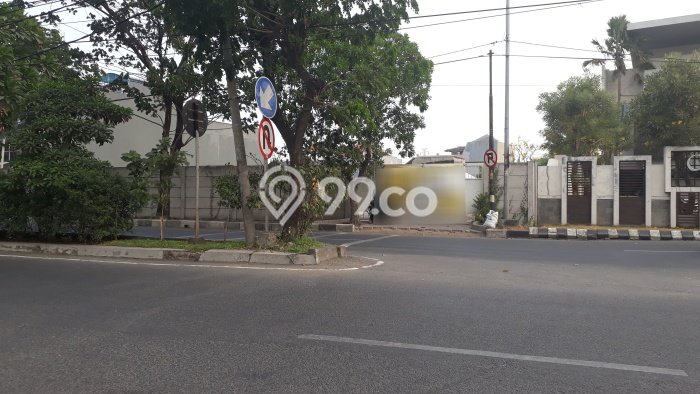 Area Ramai! Kantor Dijual di Wiyung untuk Bisnis Luas Bangunan 924m2 Area Ramai! Kantor Dijual di Wiyung untuk Bisnis Luas Bangunan 924m2