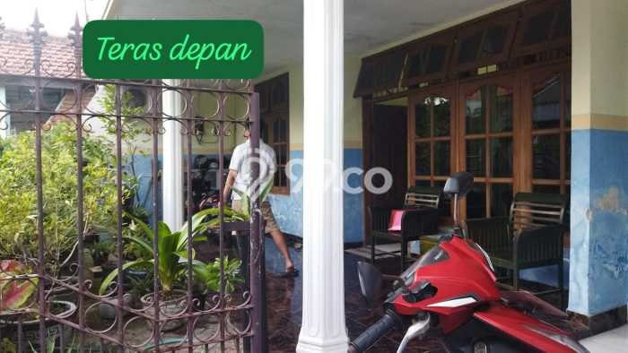HARGA SPECIAL! Rumah Nyaman area Taman, Sidoarjo, LT 247m2m² LB 200m2m² Bisa Nego! HARGA SPECIAL! Rumah Nyaman area Taman, Sidoarjo, LT 247m2m² LB 200m2m² Bisa Nego!