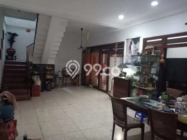 Best Deal Hunian Premium Ideal dan Luas di Genteng, Surabaya Best Deal Hunian Premium Ideal dan Luas di Genteng, Surabaya