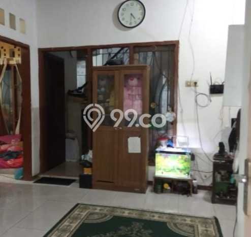 For Sale Rumah 4 Kamar Lokasi Ideal Bagus dan Strategis di Waru For Sale Rumah 4 Kamar Lokasi Ideal Bagus dan Strategis di Waru