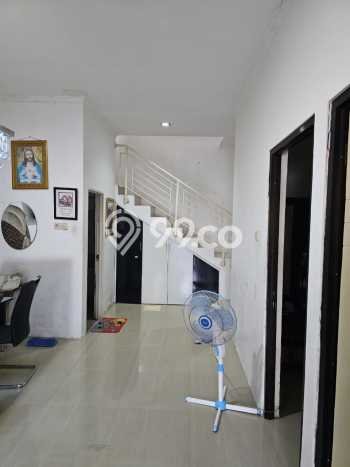 Jual Rumah Favorit Siap Huni LB 140m2 di Sukolilo, Surabaya Jual Rumah Favorit Siap Huni LB 140m2 di Sukolilo, Surabaya