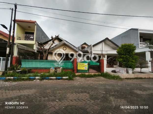 Dijual Rumah 4 Kamar Lokasi Ideal Bagus dan Strategis di Gedangan Dijual Rumah 4 Kamar Lokasi Ideal Bagus dan Strategis di Gedangan