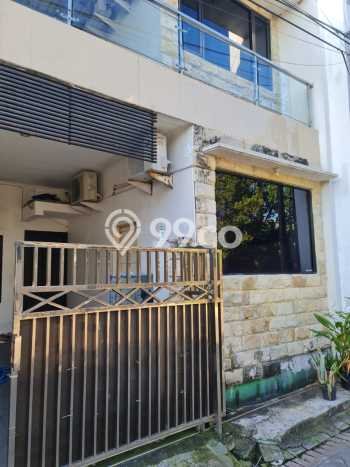 Jual Rumah Favorit Siap Huni LB 140m2 di Sukolilo, Surabaya Jual Rumah Favorit Siap Huni LB 140m2 di Sukolilo, Surabaya
