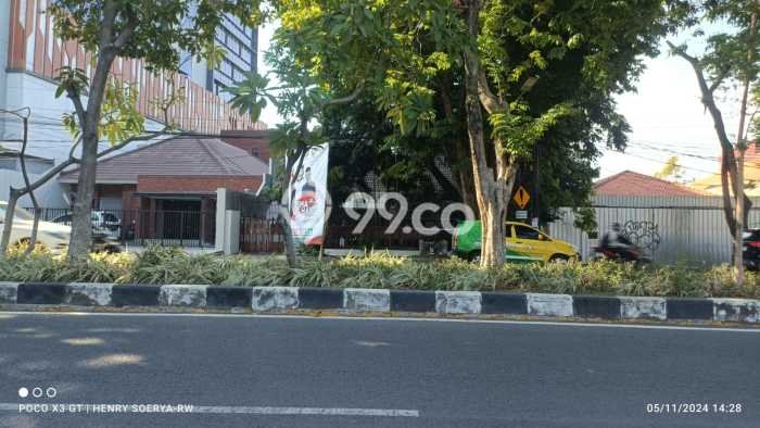 Komersial Bagus Dijual LB 600m2 Lokasi Strategis Surabaya Area Cocok untuk Bisnis Komersial Bagus Dijual LB 600m2 Lokasi Strategis Surabaya Area Cocok untuk Bisnis