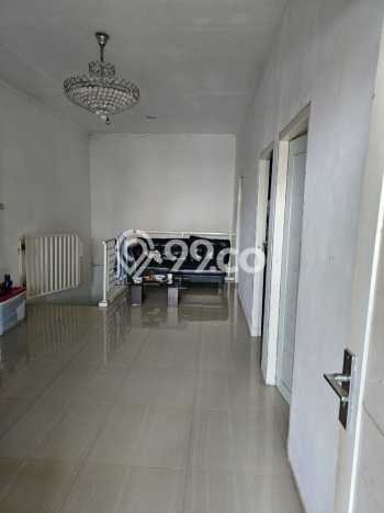 Jual Rumah Favorit Siap Huni LB 140m2 di Sukolilo, Surabaya Jual Rumah Favorit Siap Huni LB 140m2 di Sukolilo, Surabaya