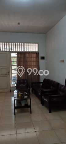 Dijual Rumah Premium dengan Fasilitas Sekitar Lengkap di Wonocolo, Surabaya Dijual Rumah Premium dengan Fasilitas Sekitar Lengkap di Wonocolo, Surabaya