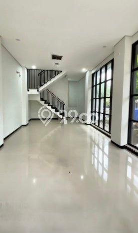 Unit Ruko Dijual di Wonocolo Surabaya Luas Tanah 88m2, Luas Bangunan 250m2 Unit Ruko Dijual di Wonocolo Surabaya Luas Tanah 88m2, Luas Bangunan 250m2
