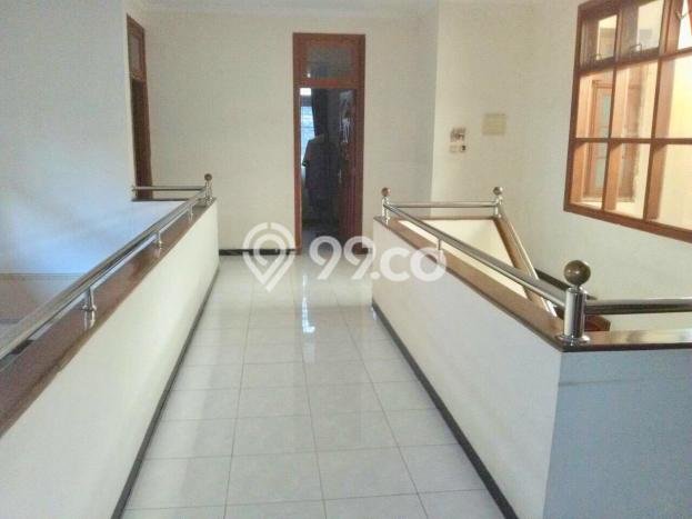 Siap Huni Rumah Mewah 5 Kamar di Kenjeran Dekat ke Mana Saja Siap Huni Rumah Mewah 5 Kamar di Kenjeran Dekat ke Mana Saja