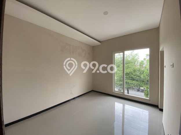 Jual Rumah Bagus Siap Huni LB 140m2 di Rungkut, Surabaya Jual Rumah Bagus Siap Huni LB 140m2 di Rungkut, Surabaya