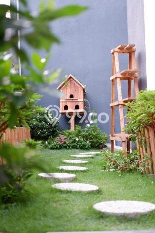 Rumah Modern 4 KT LT 122m2 di Pakuwon CIty Rumah Modern 4 KT LT 122m2 di Pakuwon CIty