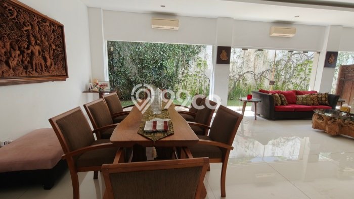 Dijual Rumah Mewah Elegan Dengan View Cantik di Alam Sutera, Tangerang Dijual Rumah Mewah Elegan Dengan View Cantik di Alam Sutera, Tangerang