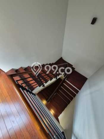 For Sale! Premium House LT 107m2 Desain Elegan di Kemang For Sale! Premium House LT 107m2 Desain Elegan di Kemang
