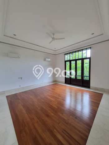 Rumah sewa siap huni 6 KT di Kemang, Jakarta Selatan Rumah sewa siap huni 6 KT di Kemang, Jakarta Selatan