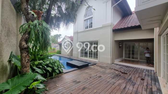 Hunian Minimalis Untuk Disewakan di Kemang Jakarta Selatan 5 KT & 4 KM Hunian Minimalis Untuk Disewakan di Kemang Jakarta Selatan 5 KT & 4 KM