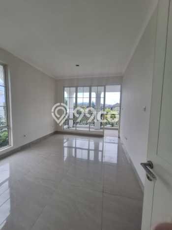 Jual Rumah Mewah Megah Dengan View Cantik di Podomoro Park Bandung, Bandung Jual Rumah Mewah Megah Dengan View Cantik di Podomoro Park Bandung, Bandung