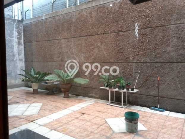 For Sale! Luxury House LT 255m2 Desain Elegan di Taman Kopo Indah For Sale! Luxury House LT 255m2 Desain Elegan di Taman Kopo Indah