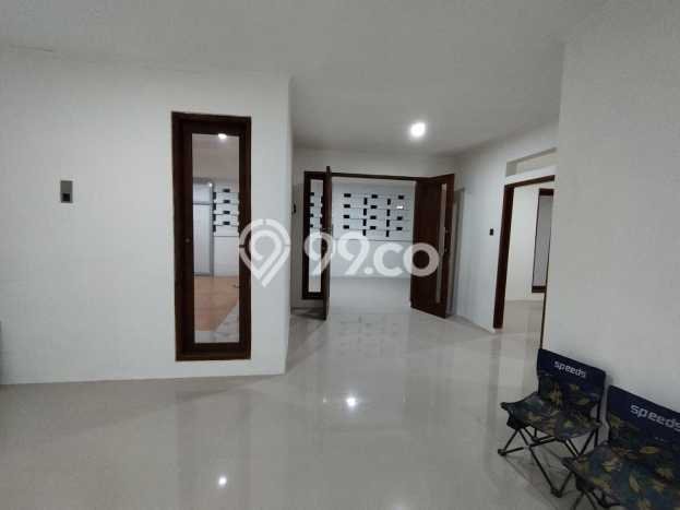 Dijual Rumah Eksklusif 2 KT di Taman Kopo Indah, Bandung Dijual Rumah Eksklusif 2 KT di Taman Kopo Indah, Bandung
