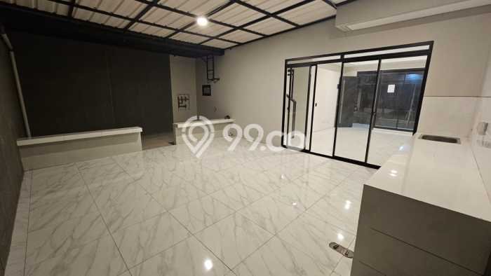 Rumah Luxury Modern Tanpa Renovasi di Kota Baru Parahyangan Bandung Rumah Luxury Modern Tanpa Renovasi di Kota Baru Parahyangan Bandung