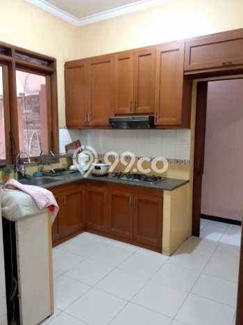 For Sale! Luxury House LT 255m2 Desain Elegan di Taman Kopo Indah For Sale! Luxury House LT 255m2 Desain Elegan di Taman Kopo Indah