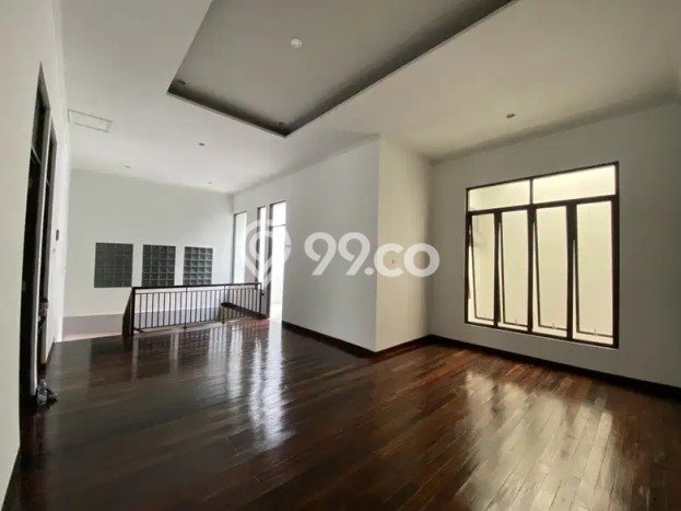 Ready to Use! Luxury House LT 201m2 Desain Modern di Bendungan Hilir Ready to Use! Luxury House LT 201m2 Desain Modern di Bendungan Hilir