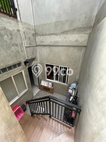 For Sale! Luxury House LT 150m2 Desain Modern di Taman Meruya For Sale! Luxury House LT 150m2 Desain Modern di Taman Meruya
