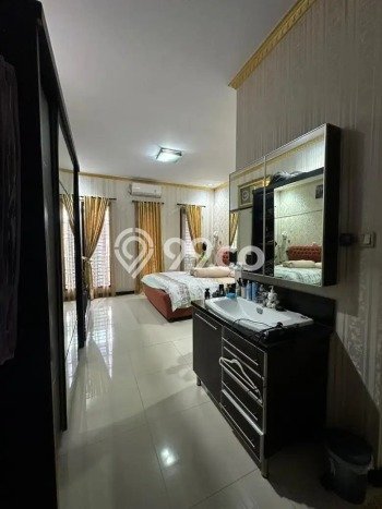 Hot Offer Hunian Mewah Ideal dan Luas di Kebon Jeruk, Jakarta Barat Hot Offer Hunian Mewah Ideal dan Luas di Kebon Jeruk, Jakarta Barat