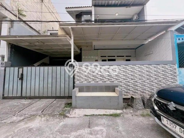 For Sale Rumah 4 Kamar Lokasi Ideal Bagus dan Strategis di Pesanggrahan For Sale Rumah 4 Kamar Lokasi Ideal Bagus dan Strategis di Pesanggrahan