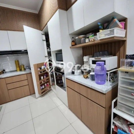 Dijual Rumah 4 Kamar Lokasi Ideal Bagus dan Strategis di Kelapa Gading Dijual Rumah 4 Kamar Lokasi Ideal Bagus dan Strategis di Kelapa Gading