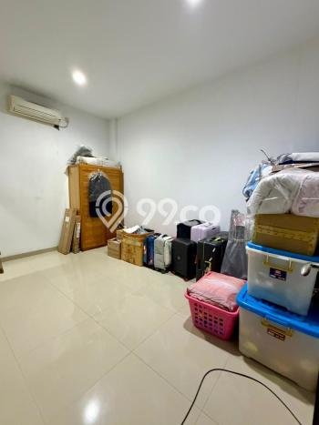 Dijual Rumah Mewah Elegan Dengan View Eksklusif di Jelambar, Jakarta Barat Dijual Rumah Mewah Elegan Dengan View Eksklusif di Jelambar, Jakarta Barat