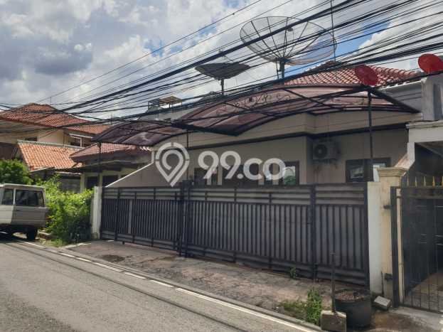 Hot Offer Hunian Premium Ideal dan Luas di Menteng, Jakarta Pusat Hot Offer Hunian Premium Ideal dan Luas di Menteng, Jakarta Pusat