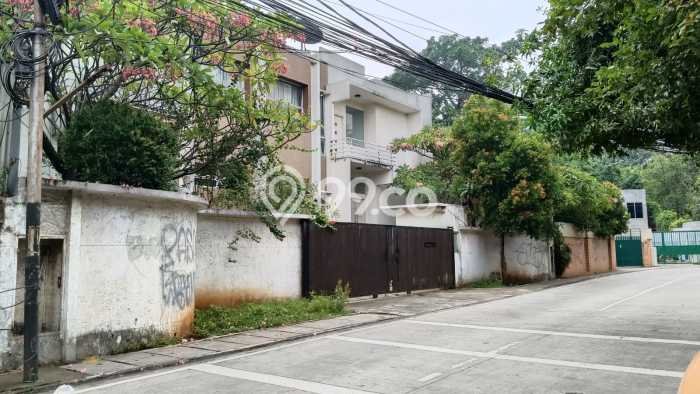 Jual Rumah Mewah Megah Dengan View Eksklusif di Kemang, Jakarta Selatan Jual Rumah Mewah Megah Dengan View Eksklusif di Kemang, Jakarta Selatan