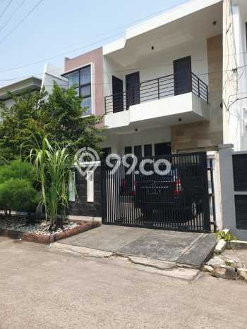 Rumah Elit LB 240m2 Siap Huni Desain Elegan di Pluit, Jakarta Utara Rumah Elit LB 240m2 Siap Huni Desain Elegan di Pluit, Jakarta Utara