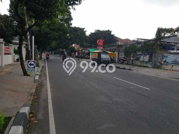 Lahan Dijual Lokasi Strategis di Jakarta Timur dengan Luas 690m2 Lahan Dijual Lokasi Strategis di Jakarta Timur dengan Luas 690m2