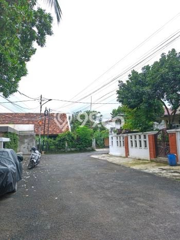 Ready to Use! Premium House LT 468m2 Desain Modern di Cipete Ready to Use! Premium House LT 468m2 Desain Modern di Cipete